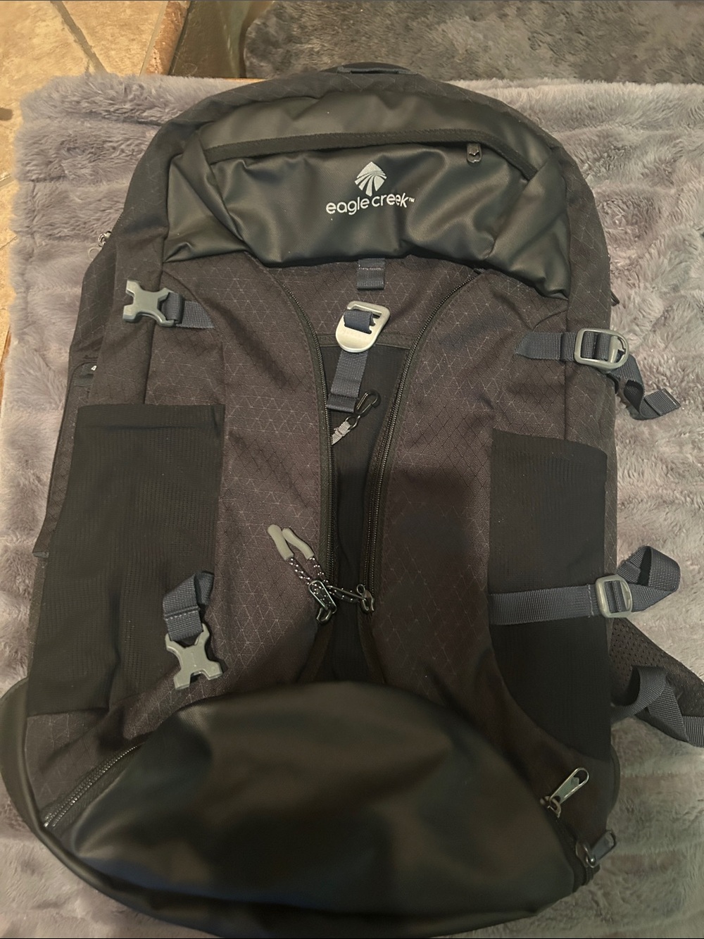 Eagle Creek Black Men's Backpack - Everyday Travel Pack VGUC